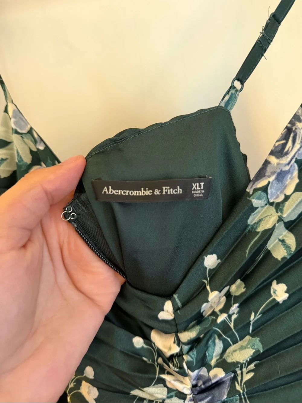 Abercrombie & Fitch Floral Satin Pleated Maxi Dress